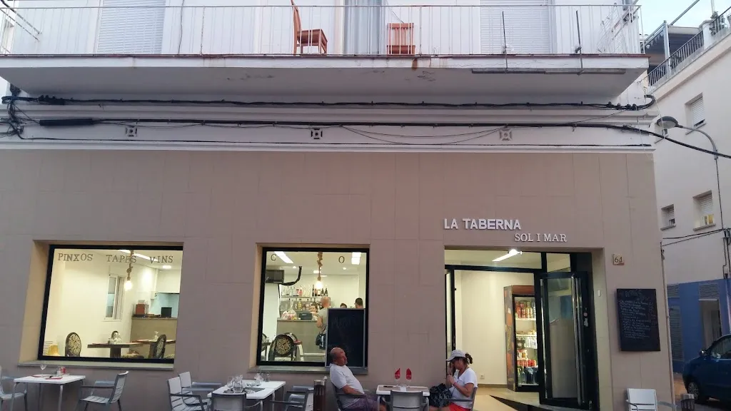 La Taberna sol I Mar restaurant in Llançà