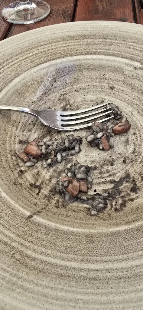 Mateusz Białas_Konoba Bonifacic_Osor_review