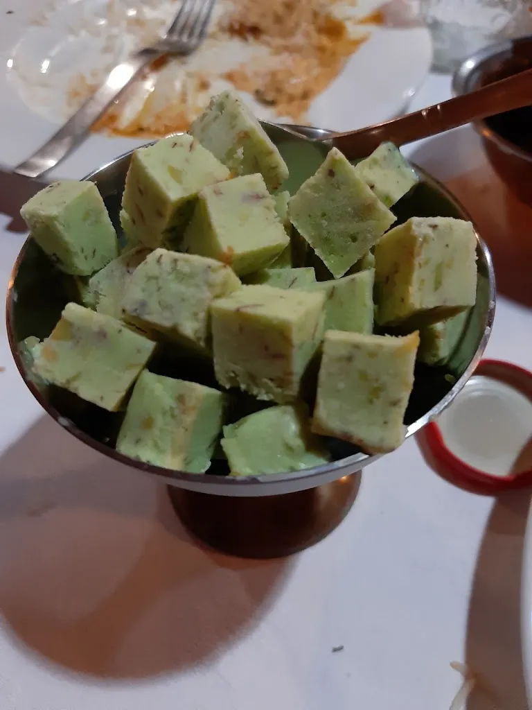 Menu_New India Gate_Alcalalí_image_8