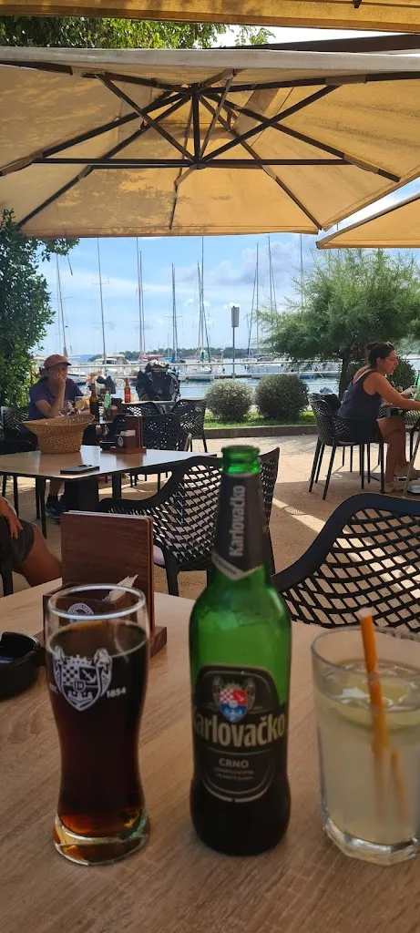 Heshantha CA_Pizzeria Orfej_Osor_review