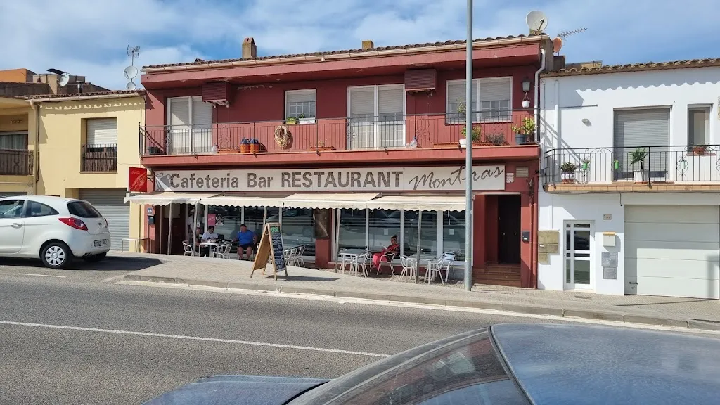 Bar Restaurant Mont-ras_Mont-ras_slider_image_3