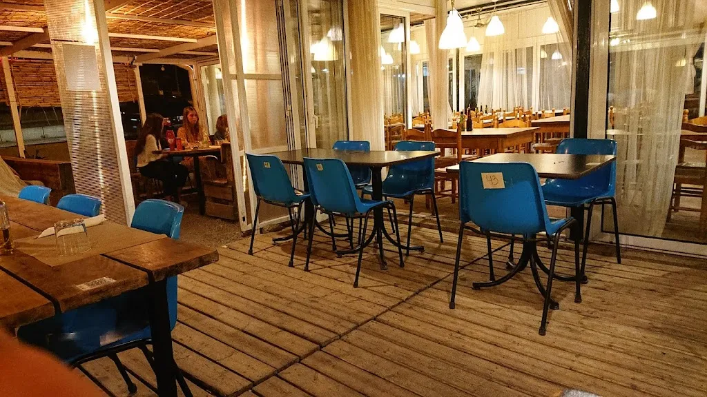 Rostisseria Can Cou-Cou restaurant in Mont-ras