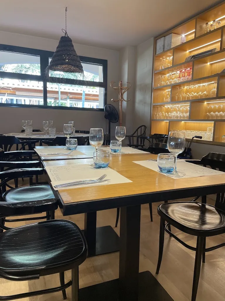 Restaurant Can Quim Les Palmeres ristorante a Mont-ras