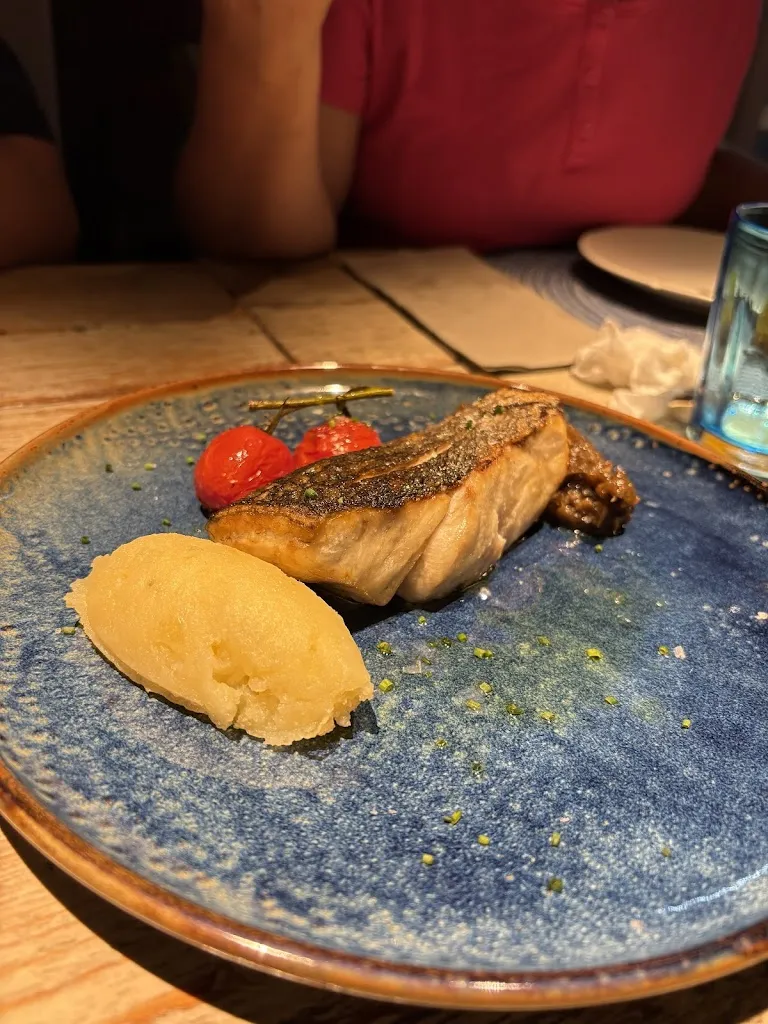 Marta Roopa_La Blava_Palafrugell_review