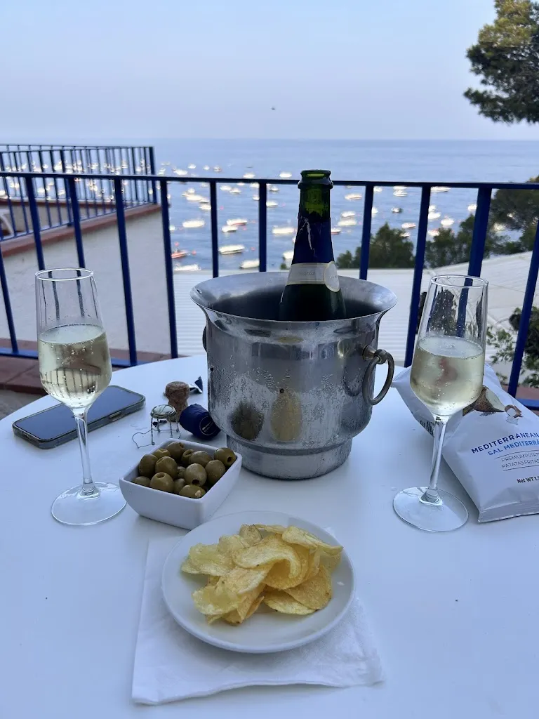 Eva Lovrics_El Balcó de Calella_Palafrugell_review