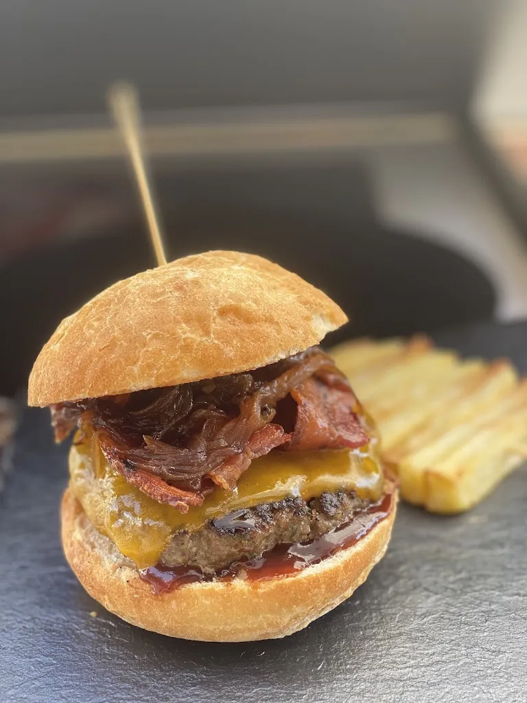 Gastroburguer La Granota_Palafrugell_slider_image_3