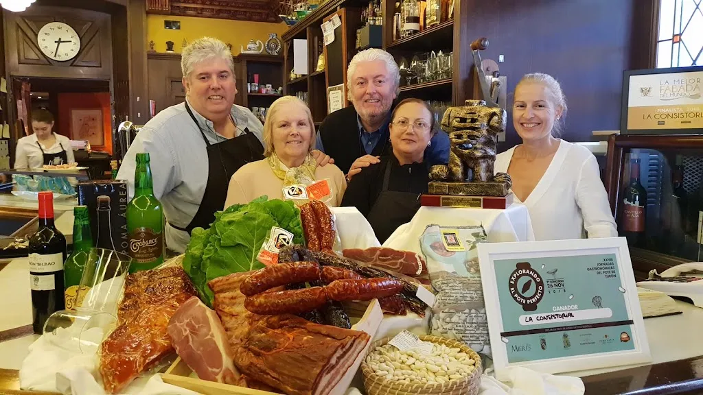 Restaurante La Consistorial restaurant in Mieres