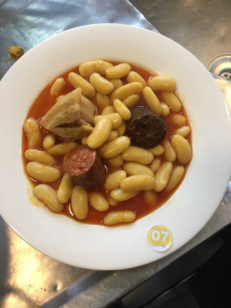 Restaurante La Consistorial_Mieres_slider_image_3