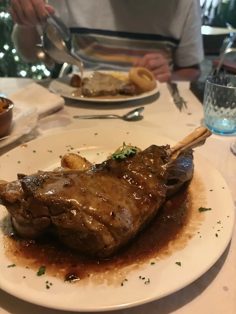 Wendy Clayton_Victoria Station_Alcalalí_recensione