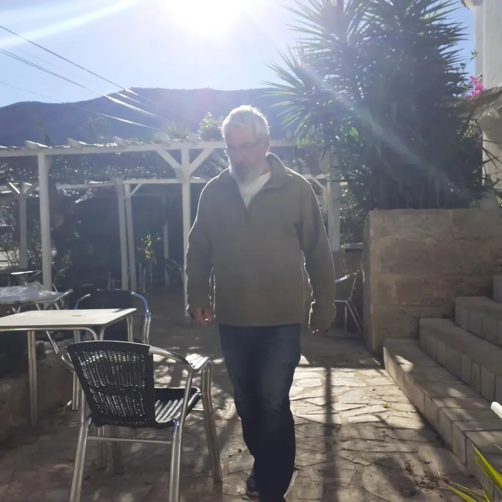 Victoria Station_Alcalalí_slider_image_2