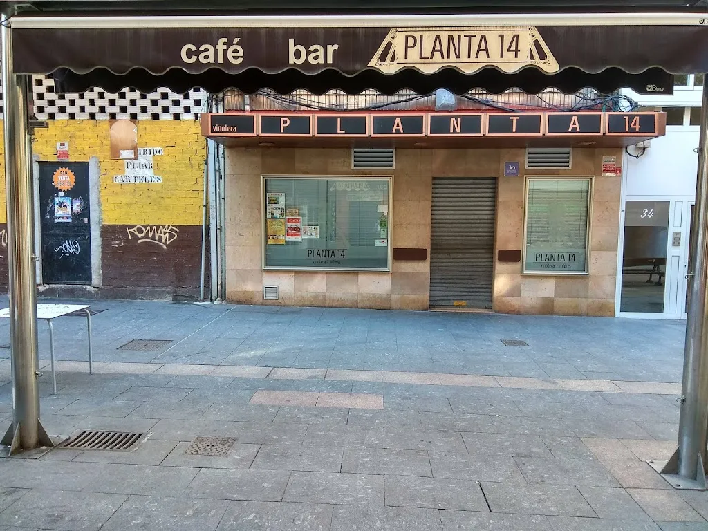 Vinoteca Planta 14 restaurant in Mieres