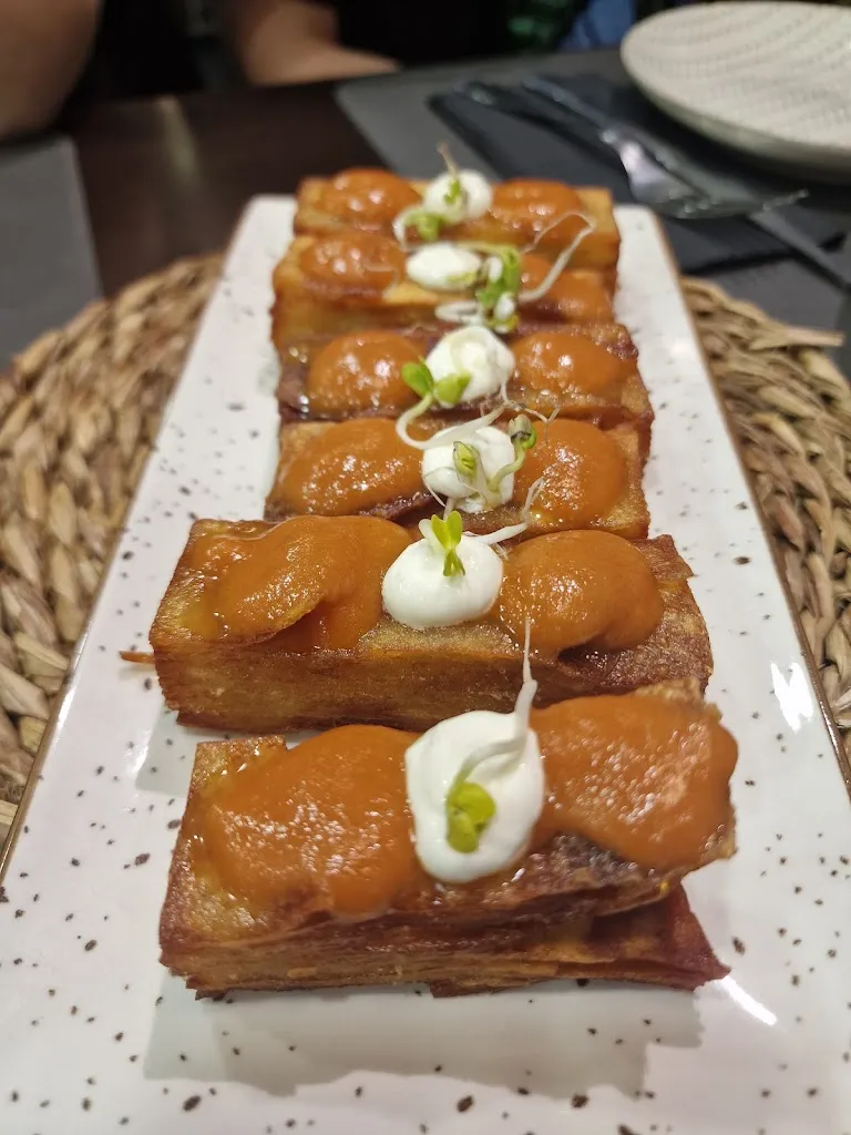 Vinoteca Planta 14_Mieres_slider_image_3