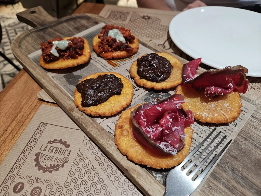 Jota_La Fábrica de Guilhou_Mieres_review