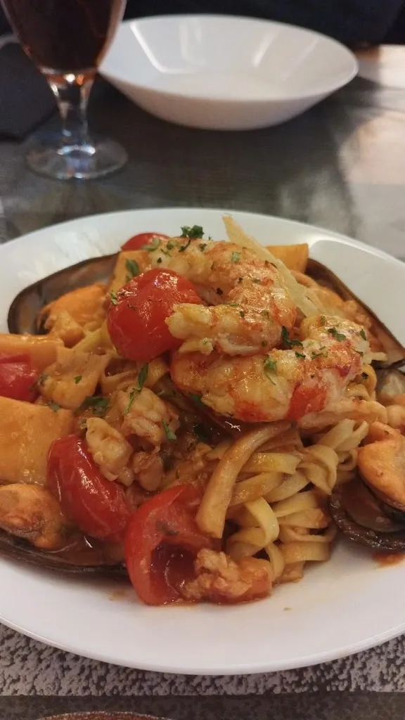 Roberto Álvarez_Il Bosque de Ainola_Mieres_recensione