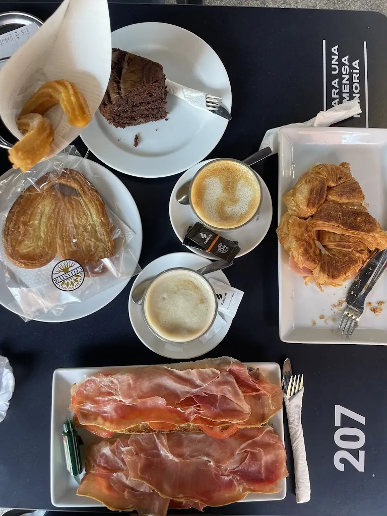 edith tebrian_Madreselva Foods and Drinks Mieres_Mieres_review