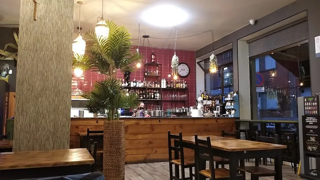 Madreselva Foods and Drinks Mieres_Mieres_slider_image_3