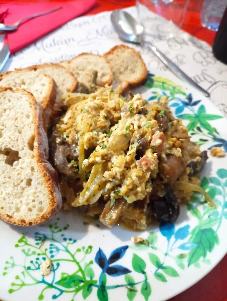 Kate Li_Asador el Llugar_Mieres_review