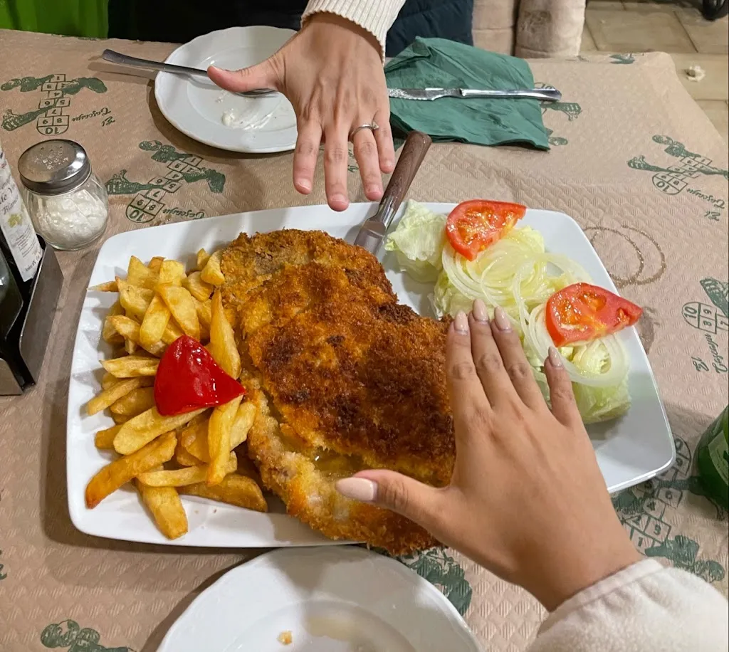 Paola Salas_Sidrería El Cascayu_Mieres_recensione