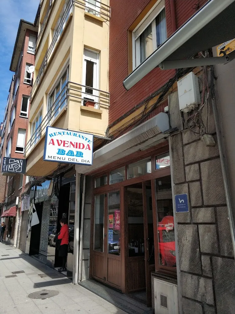 Avenida Restaurante_Mieres_slider_image_1