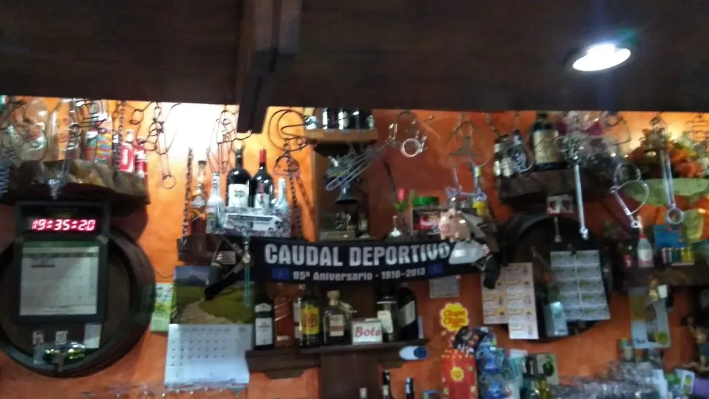 La Taberna_Mieres_slider_image_2