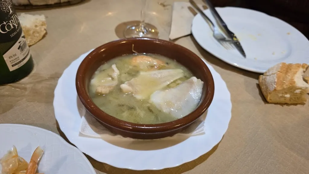 Esther Dguez._Meson- Sidreria La Bellota_Mieres_review