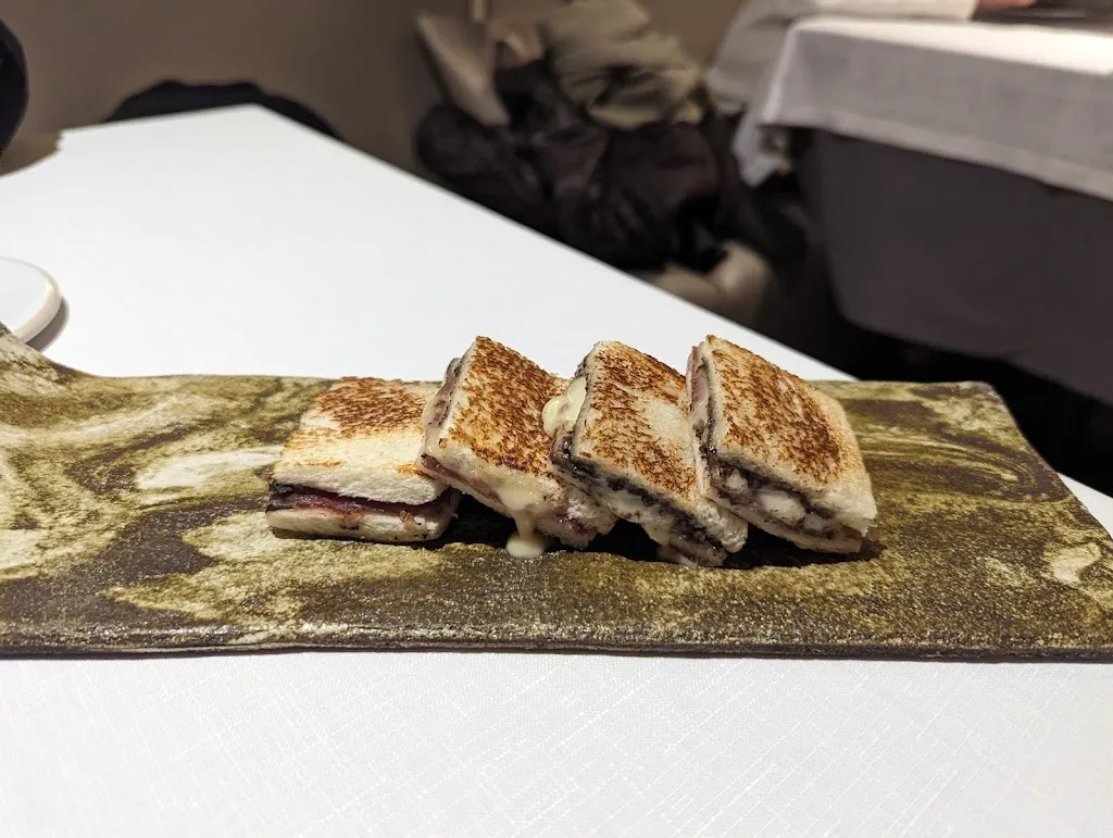 Menu_Vicus Restaurant_Pals_image_9