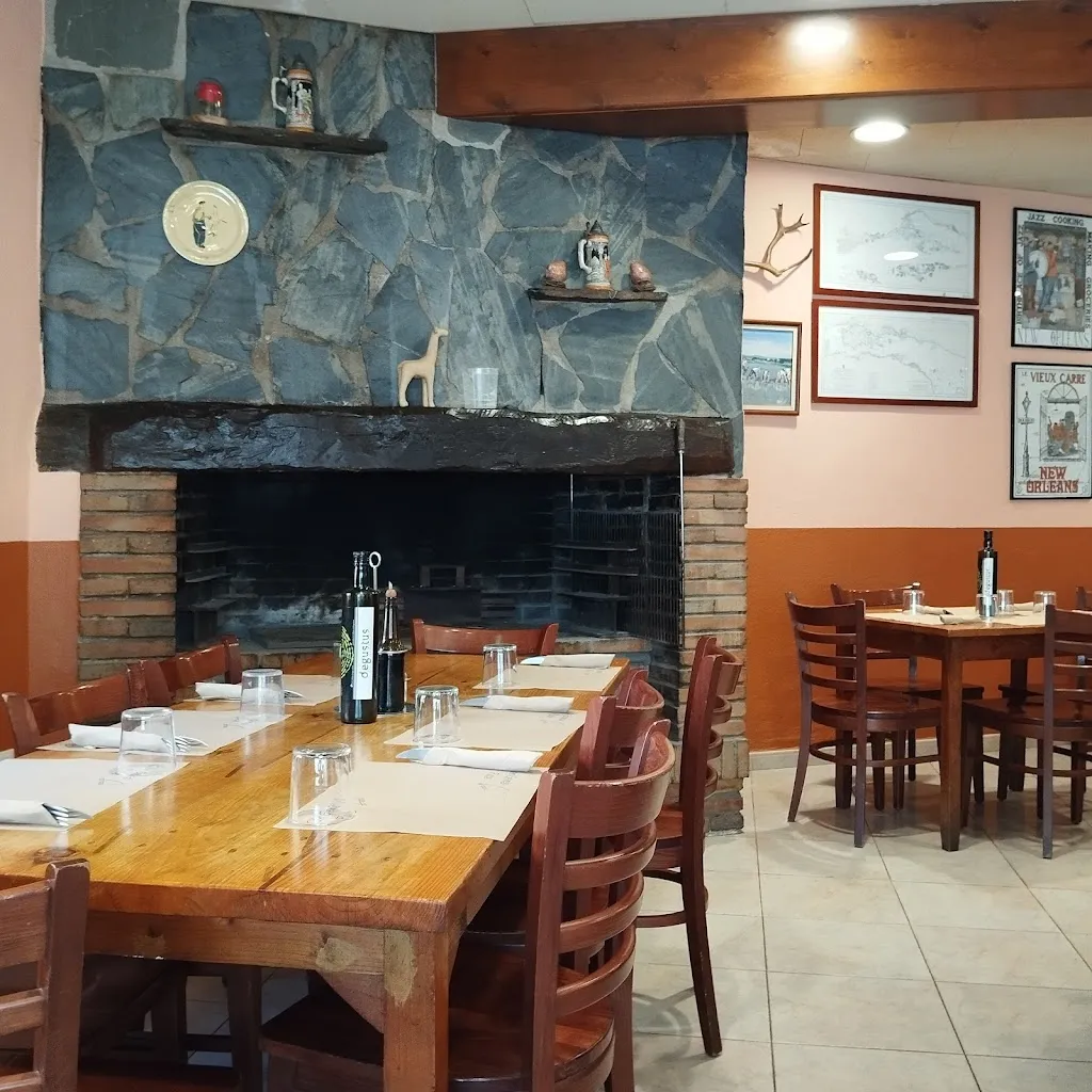 A-J M_Can Genís_Pals_review