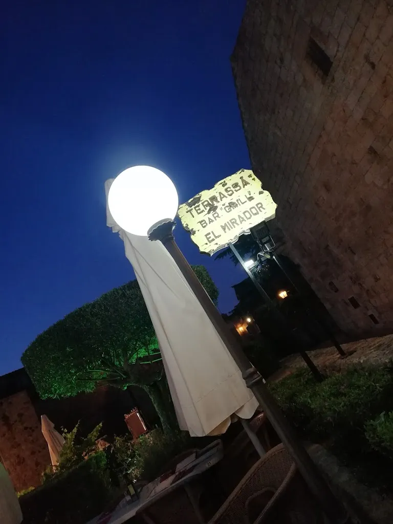 Drule Adina_El mirador de Pals_Pals_review