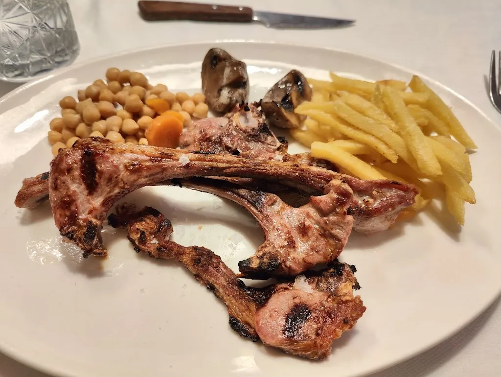 Restaurant Mas Pastor_Parlavà_slider_image_3