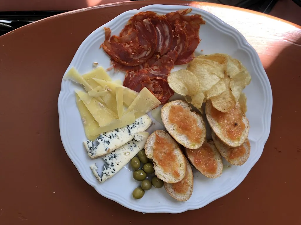 Menu_Bar Cal Pintor - El salón de Palau_Palau-saverdera_image_5