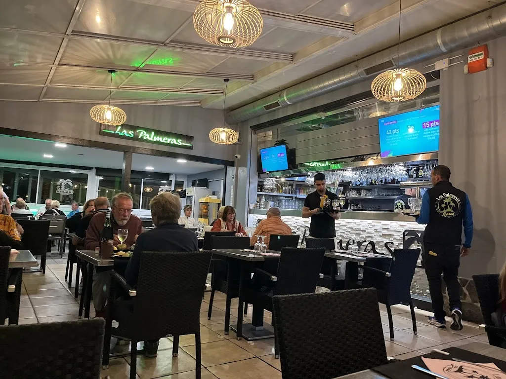 Restaurant Las Palmeras_Palau-saverdera_slider_image_1