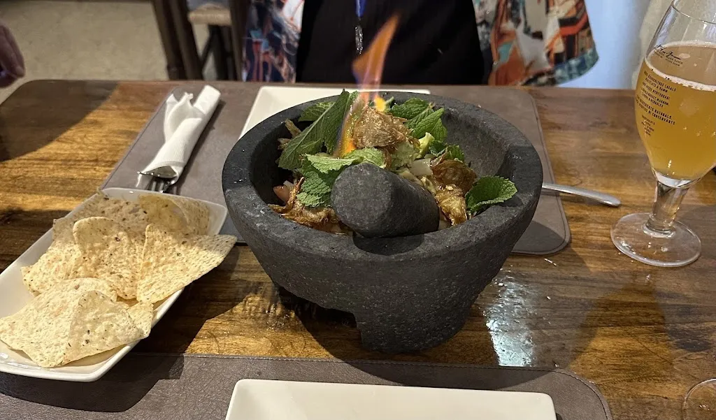 Jabulani_L'Ansat_Olot_review