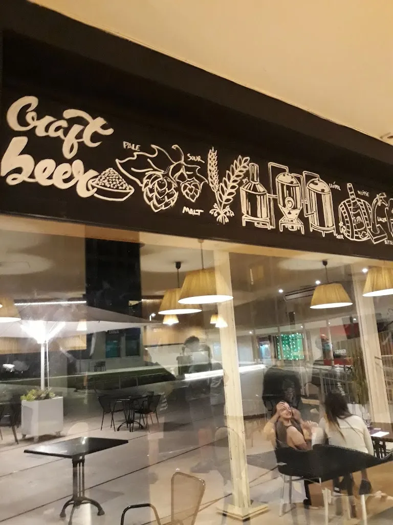 ELS DEL MIG | GASTROBAR_Olot_slider_image_1