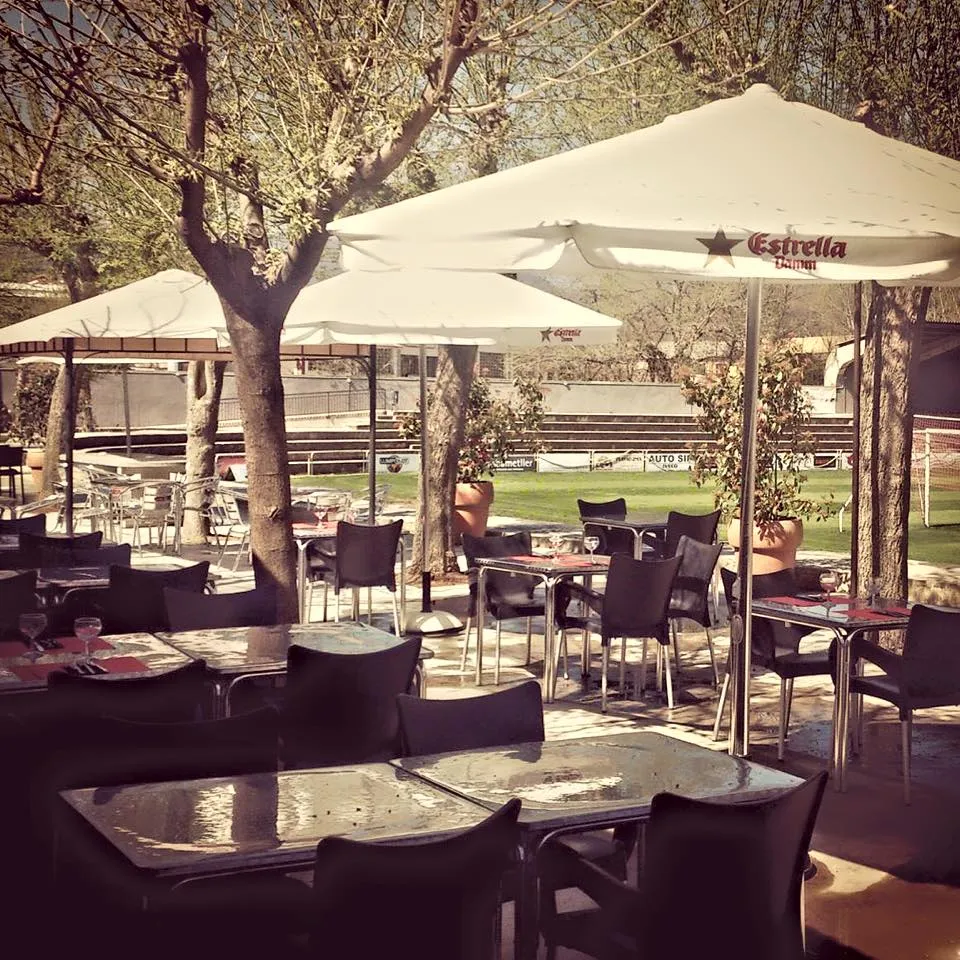 Bar Restaurant Atn Olot restaurant in Olot