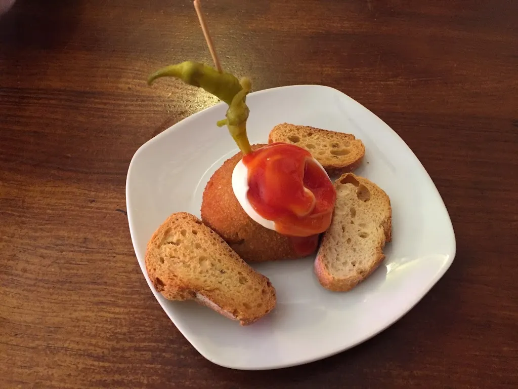 La Vermuteria d'Olot_Olot_slider_image_3