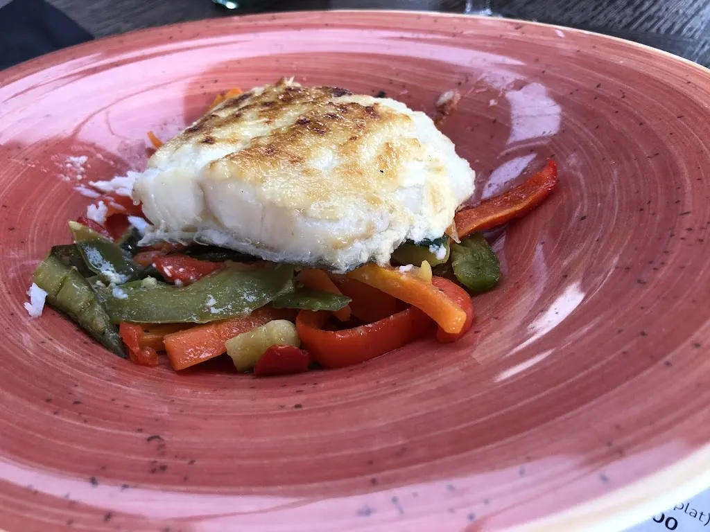 Yuri Perez_Mas Can Bastans_Olot_review