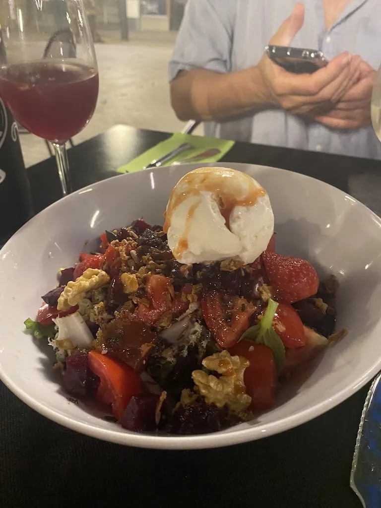 Lucia Wrenn_La Tintoreria_Olot_review