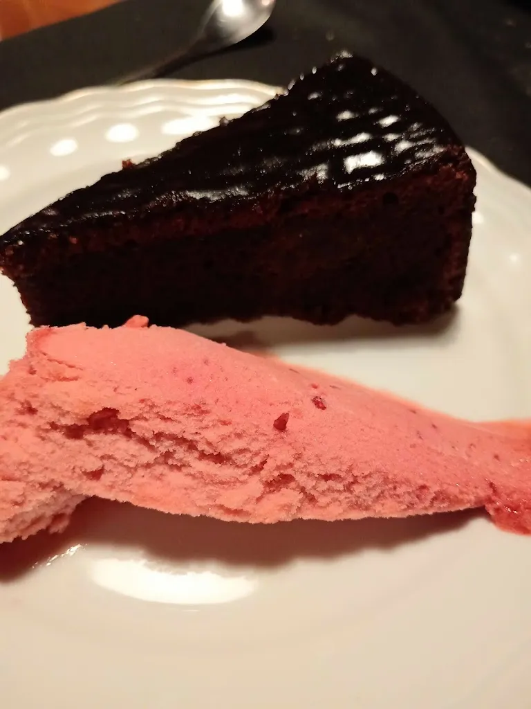 Tiago Henrique Gomes_Restaurant el Trill_Planoles_review