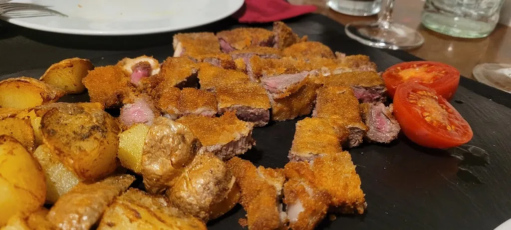 Marina Perez-carrasco Montoya_Restaurant el Trill_Planoles_review