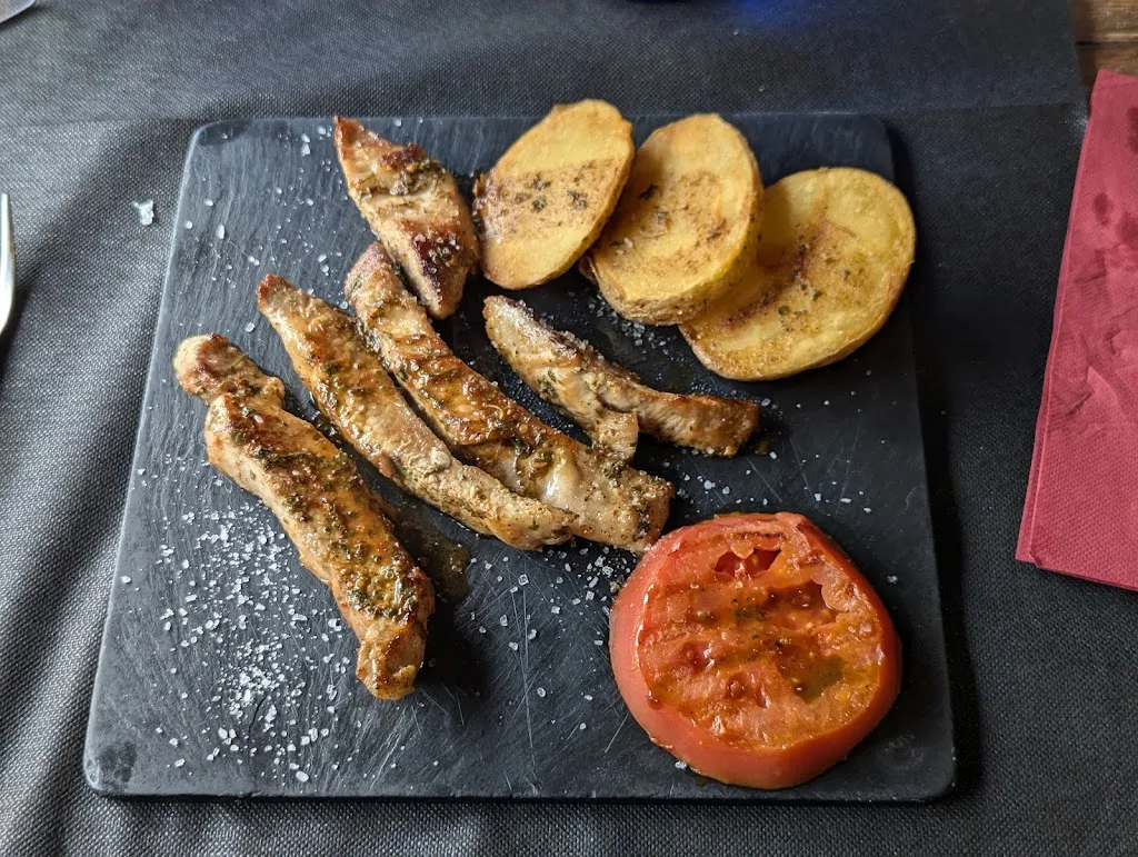 Menu_Restaurant @ Hotel Restaurant Cruells_Planoles_image_1