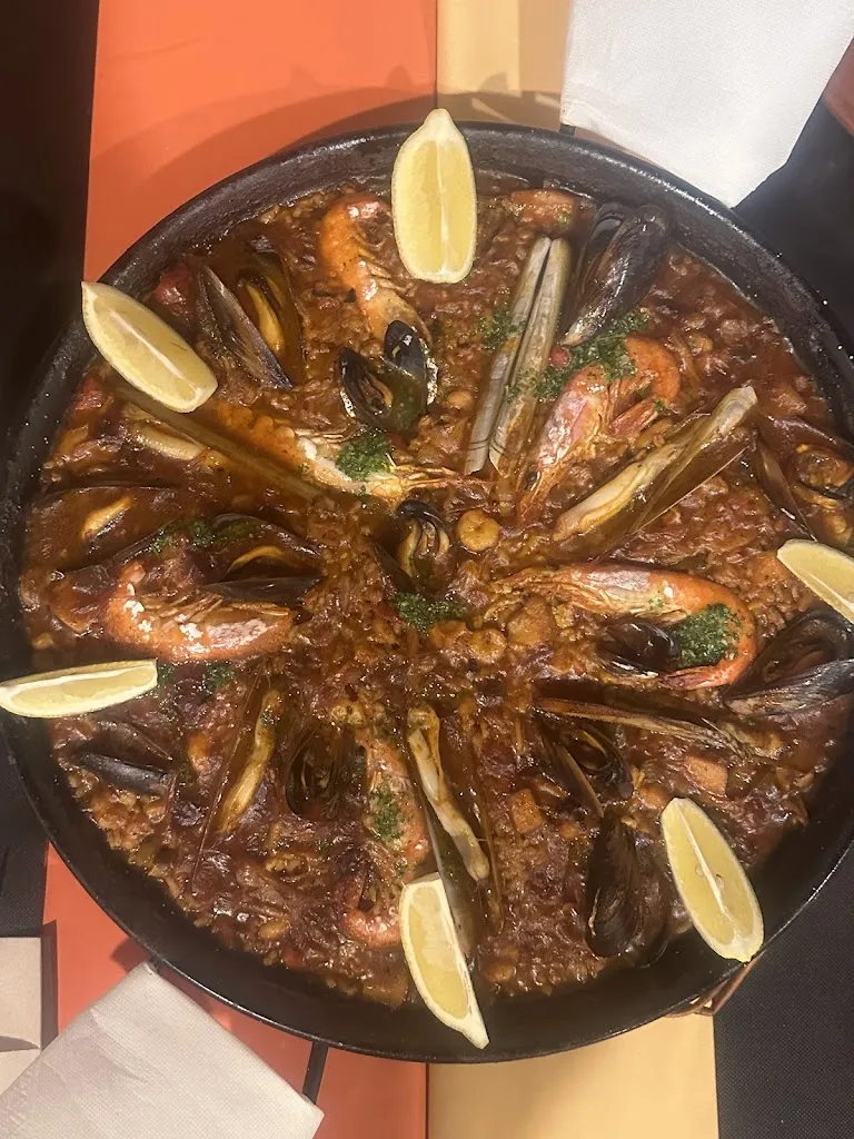 Sanae A. B._La Taverna del Cargol_Pont de Molins_review