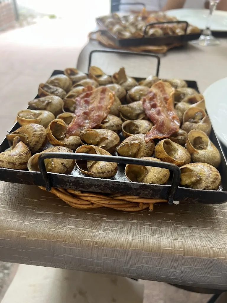 La Taverna del Cargol_Pont de Molins_slider_image_2