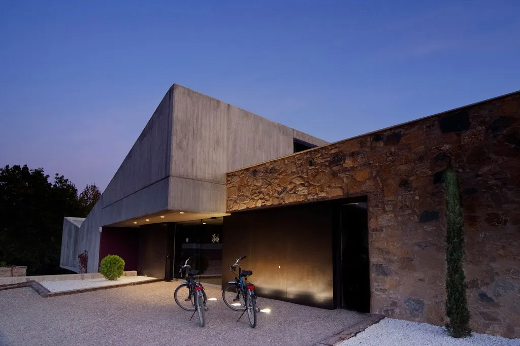 Restaurant-Hotel El Molí_Pont de Molins_slider_image_1