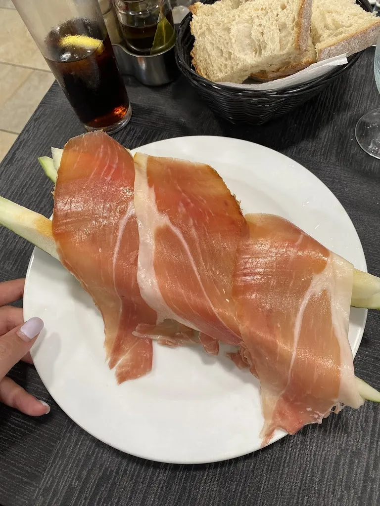 Maria Ruth Arita Rivas_Bar Restaurant La Caseta_Planes dHostoles Les_review