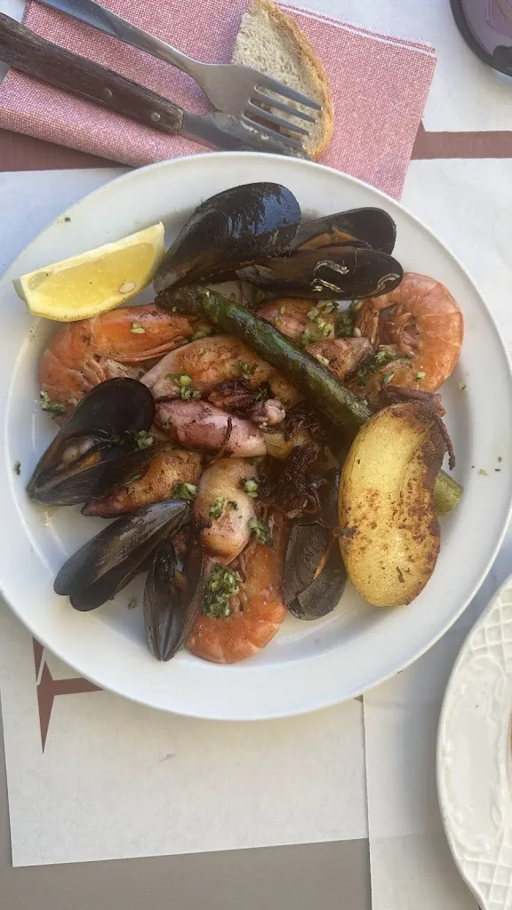 Andres Gonzalez C_Bar Restaurant La Caseta_Planes dHostoles Les_review