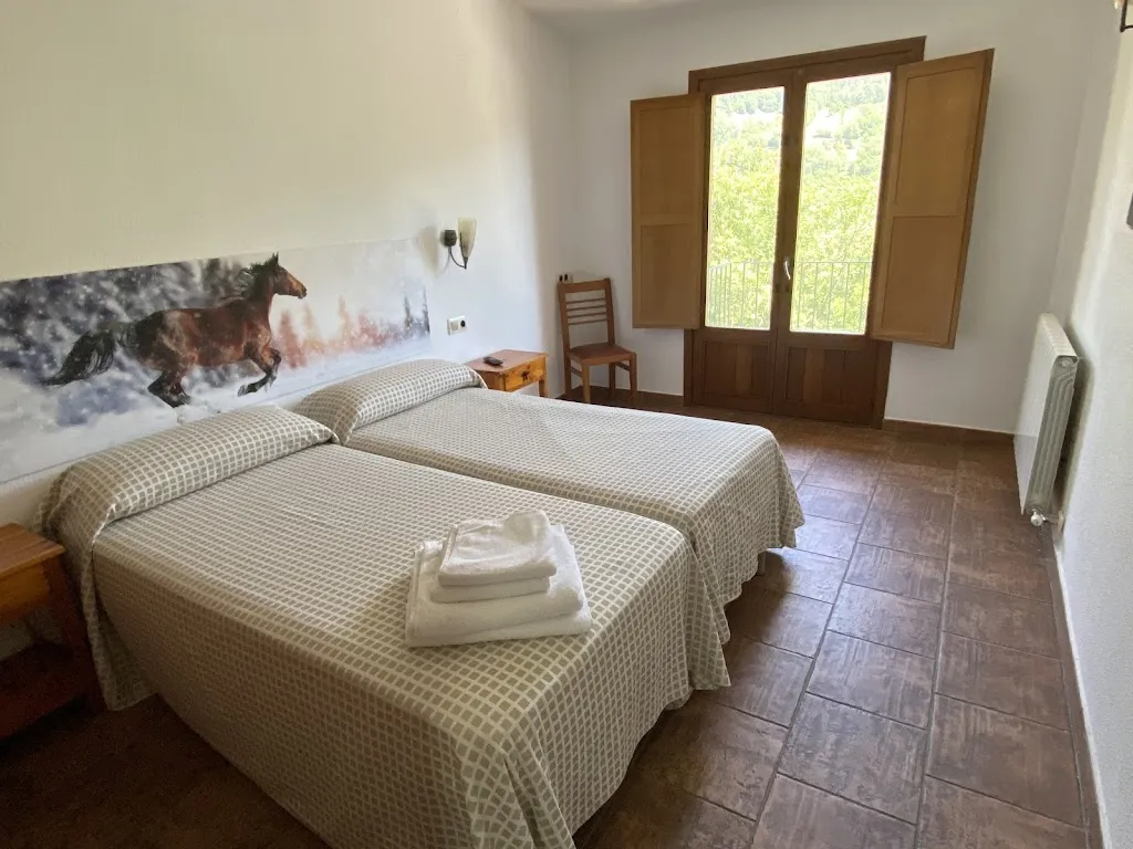 Hostal Les Roquetes_Queralbs_slider_image_2