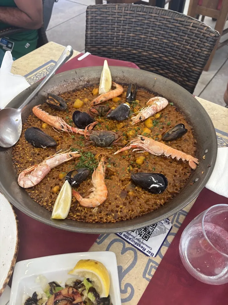 Sarah xx_Bar Restaurant Riky_Portbou_review