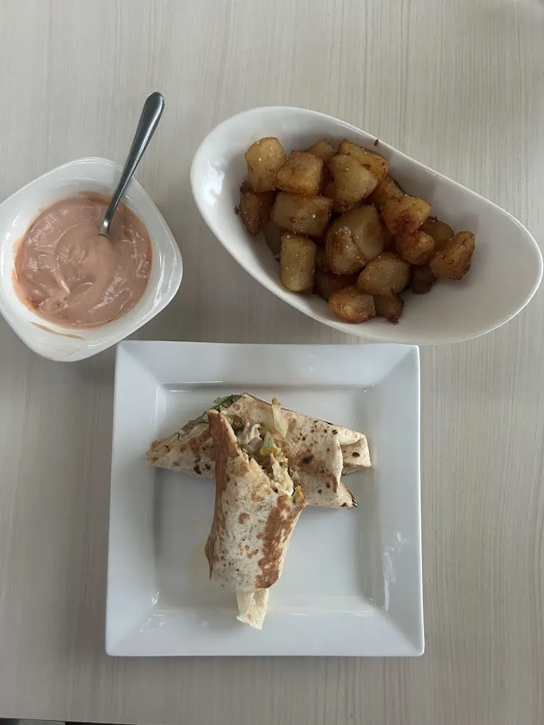 Pol de Perez_Uddul_Portbou_review