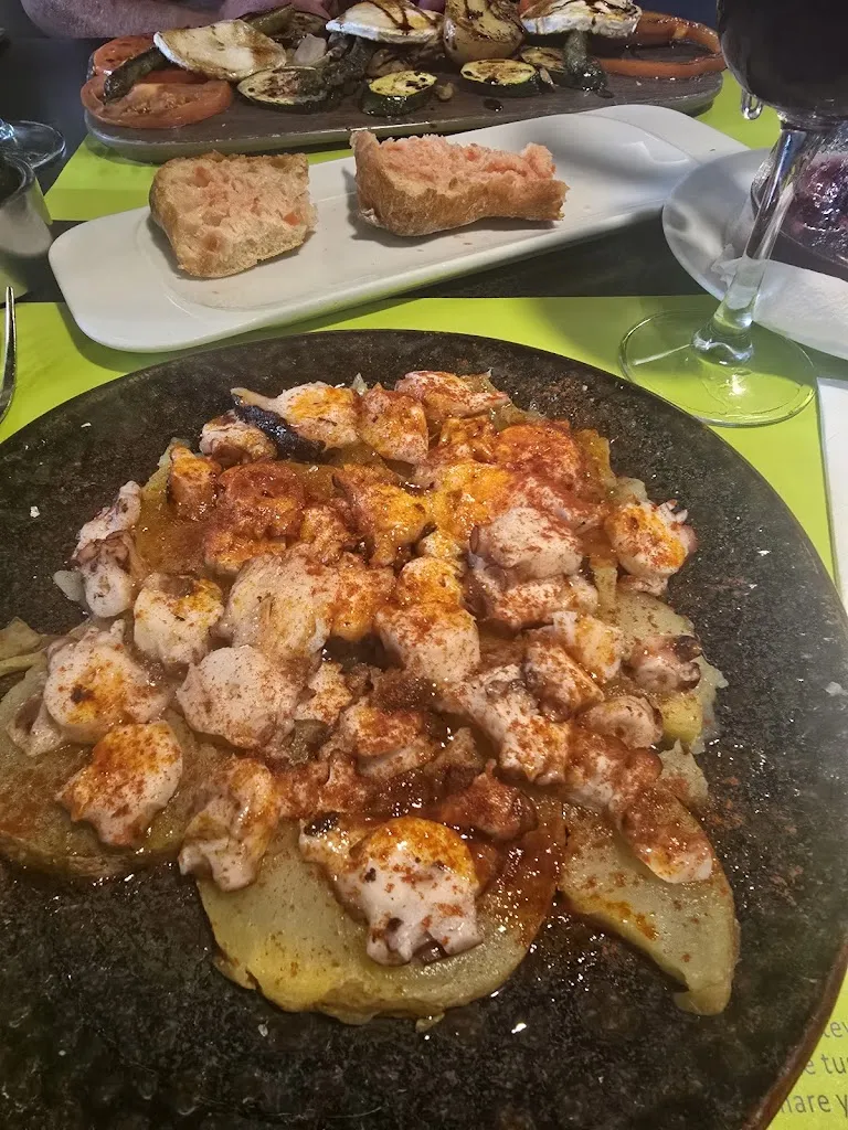 Maria Garlick_Can Paco_Palamós_review