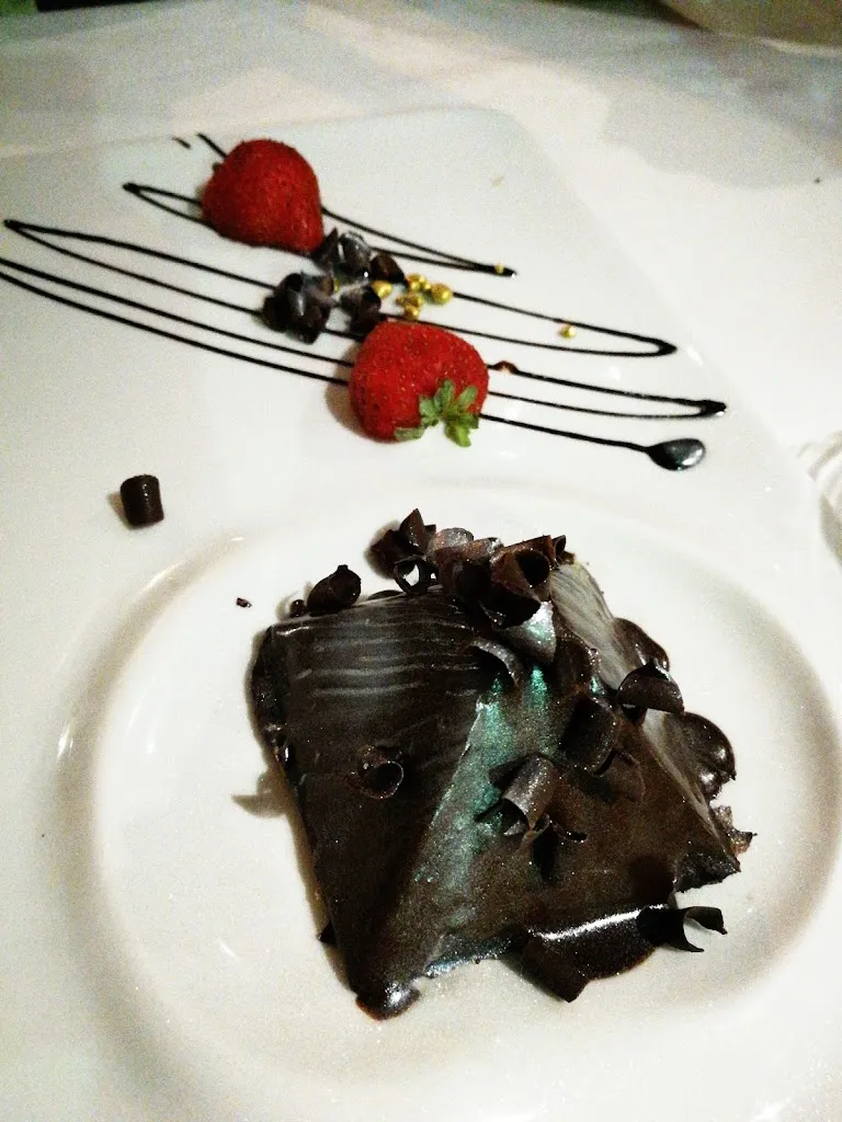 Aina valentí_La Fàbrica del Gel_Palamós_review